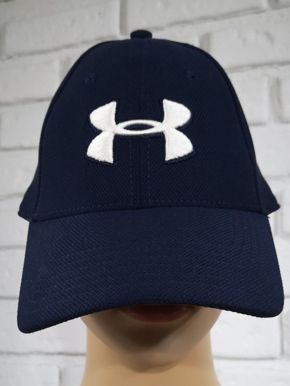 Under Armour Men's Size Large / XL Navy Baseball Hat Not Adjustable